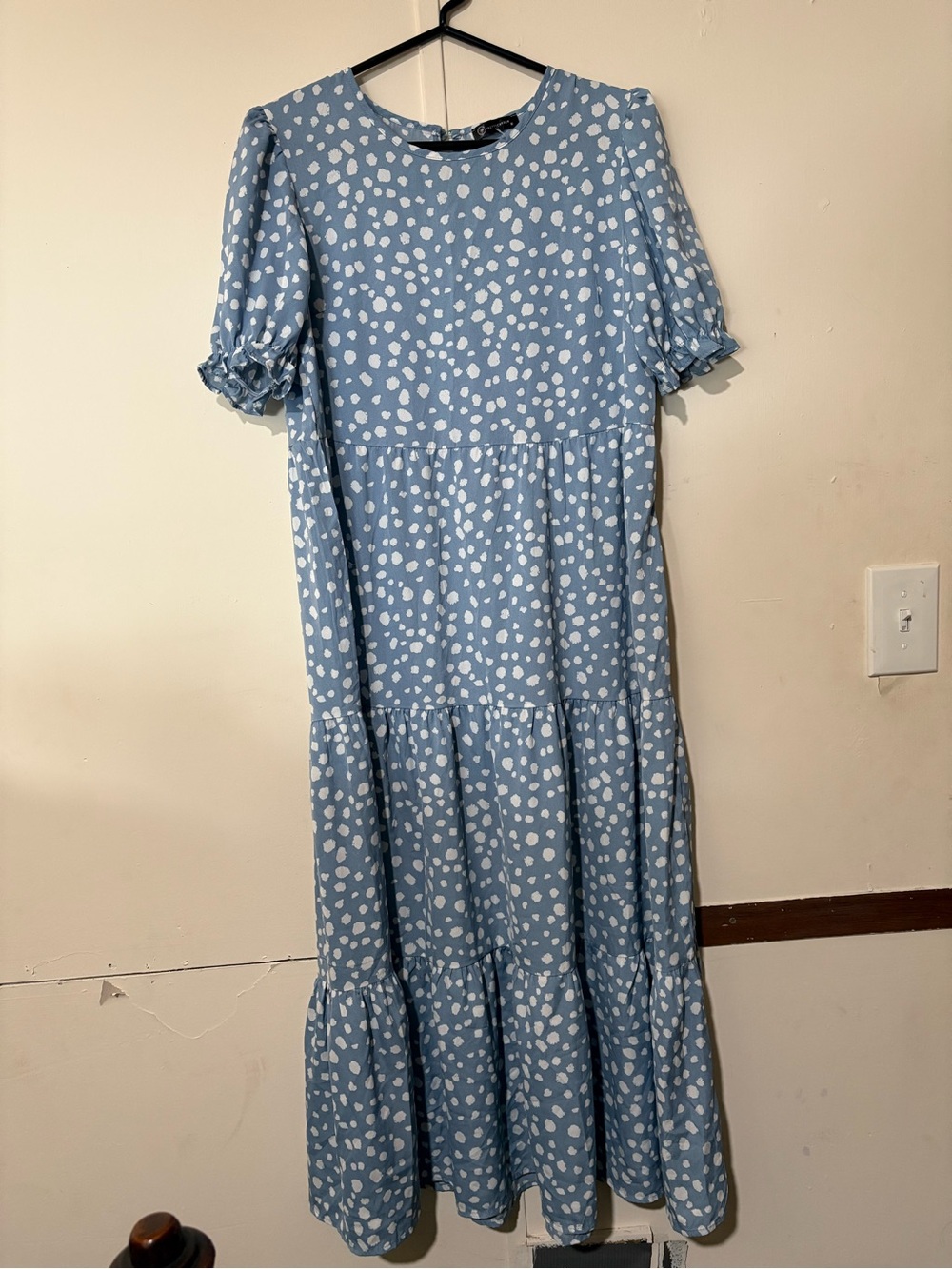 Blue Polka Dot Maxi Dress with Short Puff Sleeves